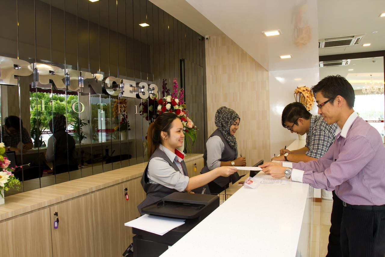 Prince33 Hotel Johor Bahru Extérieur photo