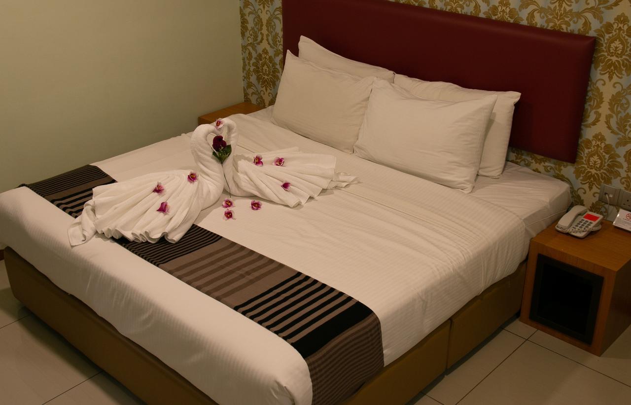 Prince33 Hotel Johor Bahru Extérieur photo