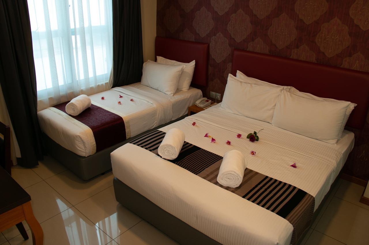 Prince33 Hotel Johor Bahru Extérieur photo