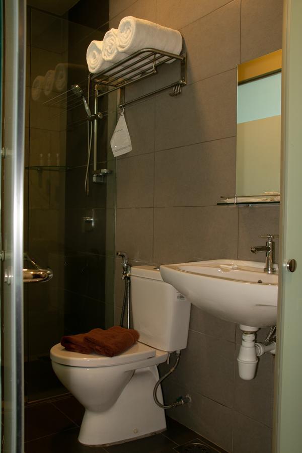 Prince33 Hotel Johor Bahru Extérieur photo