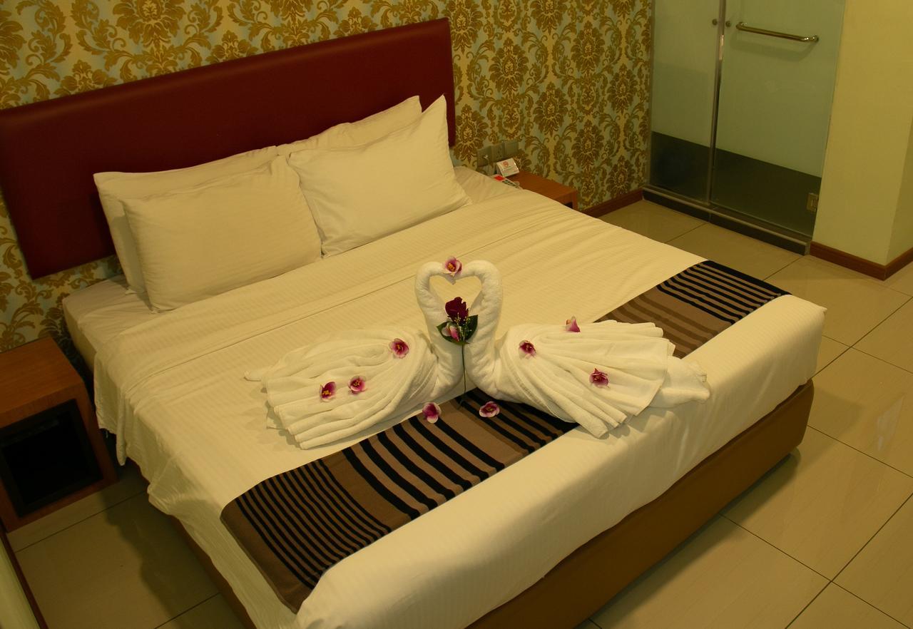 Prince33 Hotel Johor Bahru Extérieur photo